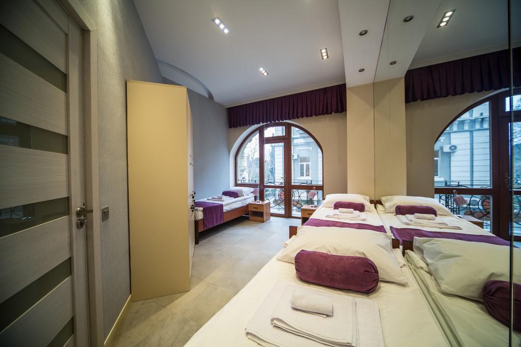 Hostel Inn Hotel&Hostel Baku Bagian luar foto