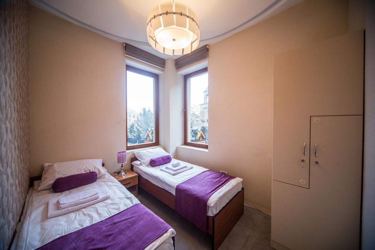 Hostel Inn Hotel&Hostel Baku Bagian luar foto