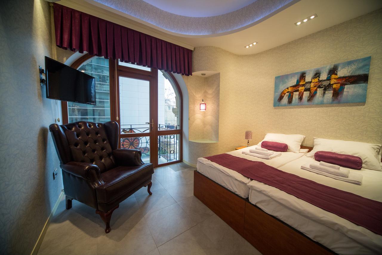 Hostel Inn Hotel&Hostel Baku Bagian luar foto