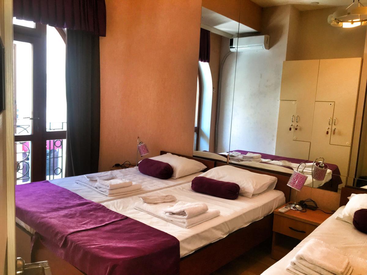 Hostel Inn Hotel&Hostel Baku Bagian luar foto